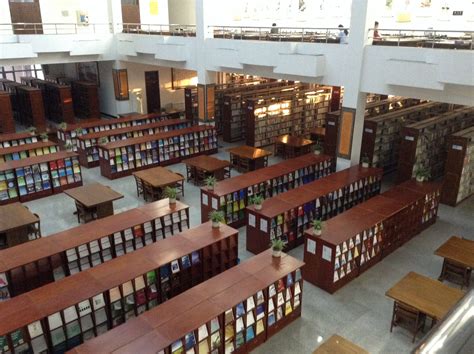 使用中央财经大学沙河校区新图书馆是怎样的体验？ - 知乎