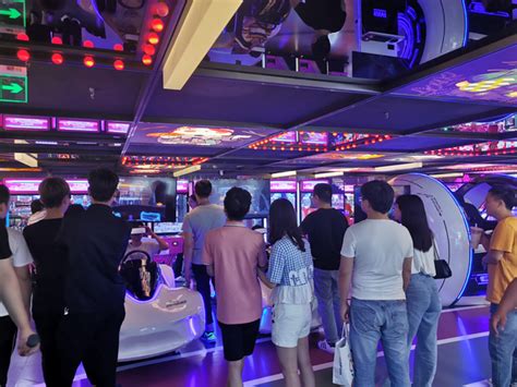VR体验店加盟模式真的值得选择吗？—广州乐客VR体验馆加盟