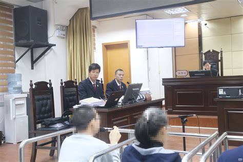 龙圩区检察院提起公诉的一起组织、领导传销案件开庭审理 - 公诉人 - 龙圩区人民检察院