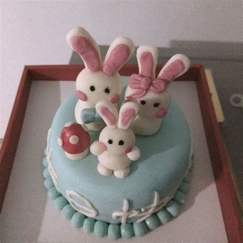 小兔子吃蛋糕,diy蛋糕小,小场景蛋糕_大山谷图库