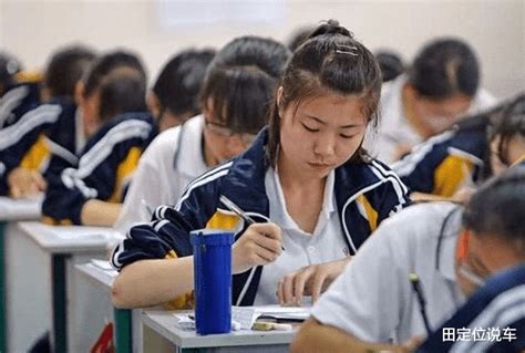 中考分流，上海700多分女生不上高中上中专，错了么？不！3+4挺香|高中|中专|职专_新浪新闻