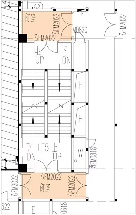 二级建筑防火规范楼梯与直通室外的出口距离是多少