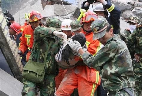 5.12汶川地震12周年：回顾地震发生后重灾区都江堰现场搜救实况