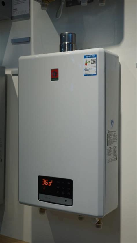 热水器，还有这种操作？ ---樱花88H820燃气热水器评测—新浪家居