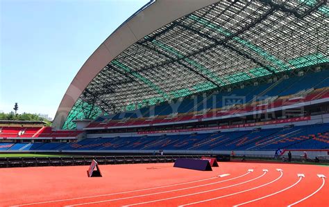 重庆奥体中心体育场恢复开放-新重庆客户端