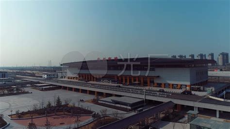 城建 | 【航拍】震撼！从涡河上空俯瞰亳州第一条高铁线！|亳州|涡河|高铁_新浪新闻
