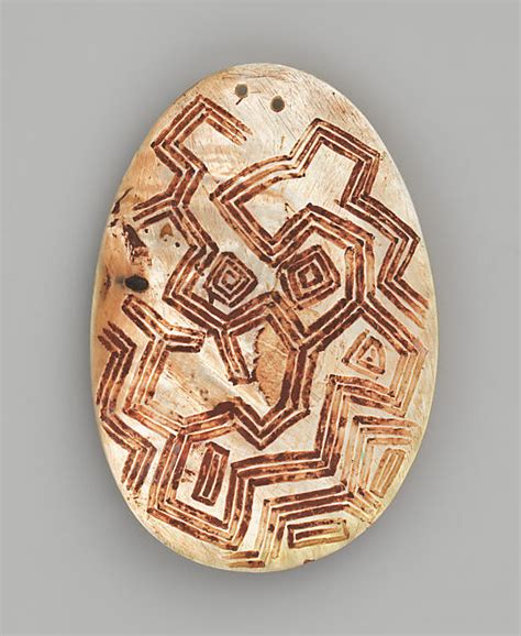 Engraved pearl shell (riji, or jakoli, longkalongka) | Western ...