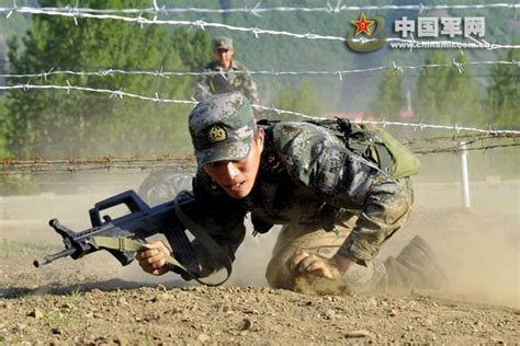 强化战术训练，努力促进通信兵战斗力全面提升|训练|战术|动作_新浪新闻