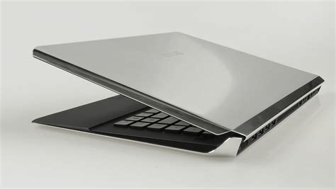 Acer R7 Hybrid Laptop PC 在生产力和娱乐用途上实现多种模式的电脑设计 - 普象网