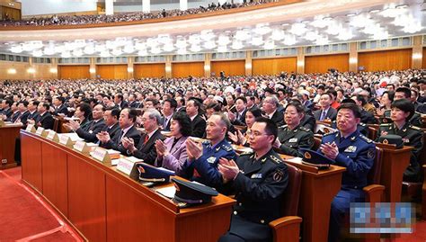 十三届全国人大一次会议收到议案325件 收到代表建议7100多件|界面新闻 · 中国