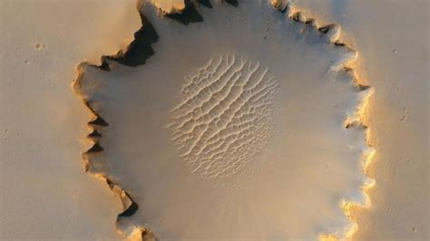 火星上有3个卤水湖？水如此丰富，科学家：地外生命“近在眼前”