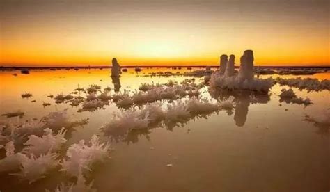 鲜为人知！新疆达坂城盐湖，大自然用鬼斧神工造就的“天空之境”_路灯摄影_新浪博客