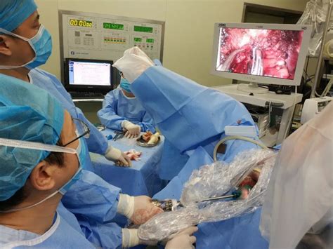手术室,手,解剖刀,加护病房,外科手套,紧迫,垂直画幅摄影素材,汇图网www.huitu.com