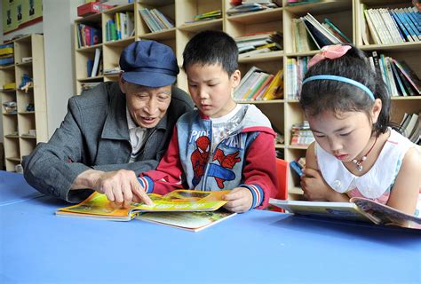 “代理家长”为留守儿童插上理想的翅膀-重庆市关心下一代工作委员会办公室-官网