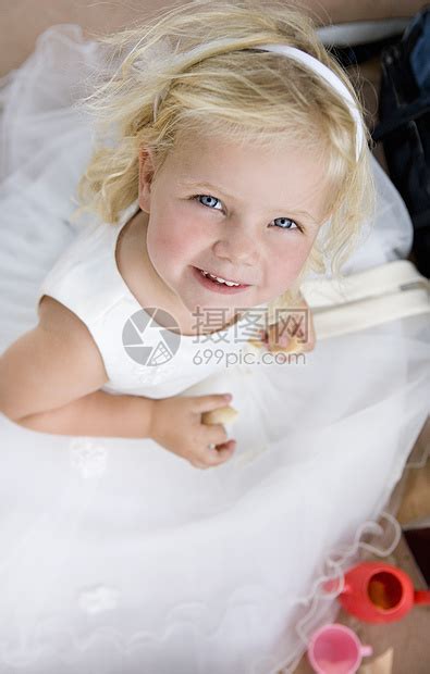 白衣女孩肖像高清图片下载-正版图片501521086-摄图网