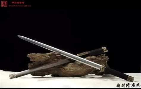 中国古代兵器汉剑金属宝剑带剑鞘赤壁吴京夺帅汉剑动漫兵器钥匙扣-阿里巴巴