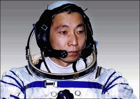 杨利伟在太空听到“敲门声”，17年后终查明真相，多亏他那时机智_梦想_时候_飞船