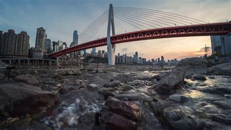 重庆嘉陵江大桥洪崖洞高清图片下载-正版图片501656951-摄图网