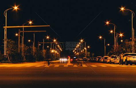 城市夜晚马路车流高清图片下载-正版图片500519827-摄图网