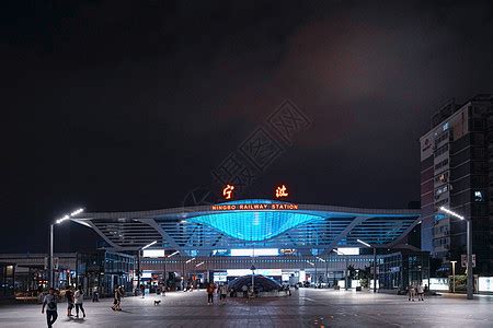 山东威海火车站夜景高清图片下载-正版图片500434866-摄图网