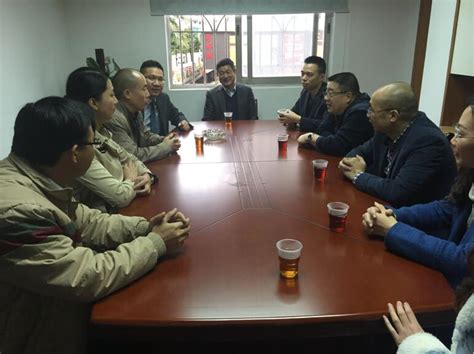 三水区司法局领导新春走访慰问律师所