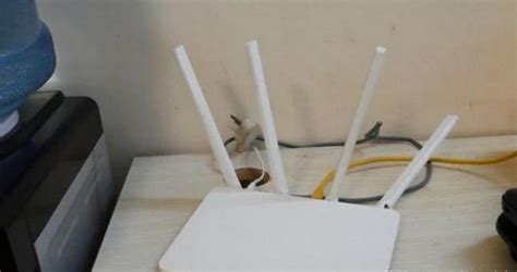 如何让宽带和IPTV电视盒子同时走一根网线而且还不影响宽带网速？(2)-e路由器网