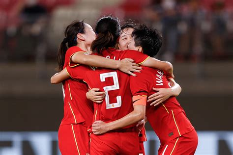 东亚3强悲喜一夜：中国女足4-0狂胜，日本+韩国同时2连败，变垫底|女足|中国女足|日本女足_新浪新闻