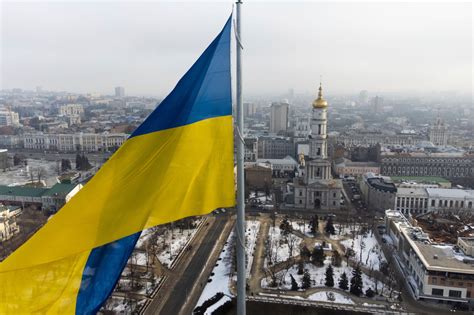乌克兰总统愤怒喊话“北约是被俄罗斯管理的吗？”|乌克兰总统|俄罗斯|北约_新浪新闻