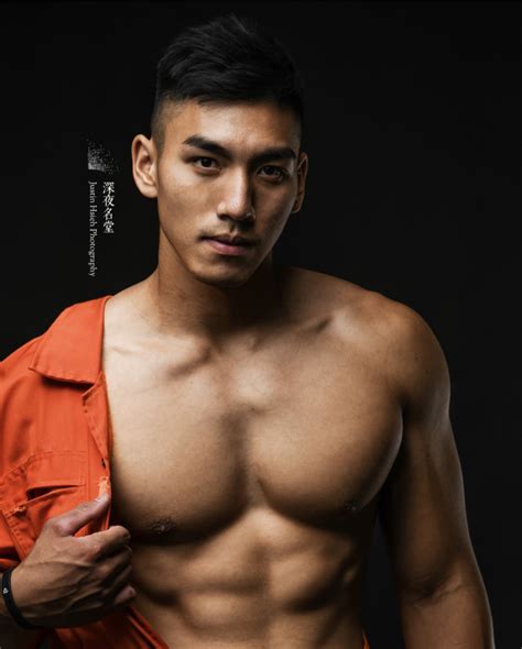 中国肌肉帅哥 小鲜肉肌肉男Jasper Chen 中国 东方帅哥 健身迷网