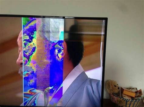 刚买的液晶电视屏幕被砸坏了可以修吗??-