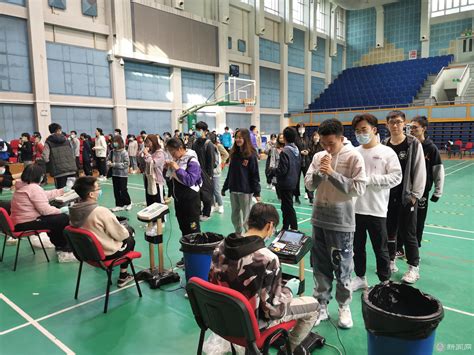 我校启动全员核酸检测 青年志愿者为抗疫贡献力量-广东外语外贸大学新闻中心