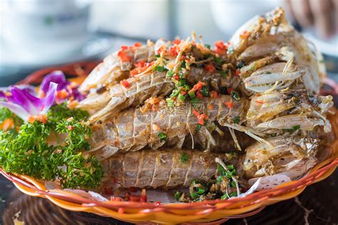 云南昆明有名的十大特色美食，每道菜都让本地人爱到发狂_云南省_米线_风味