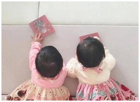 谢娜晒双胞胎女儿的背影照为女儿们庆生……