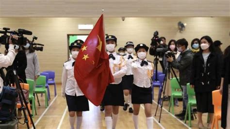 开学啦！郑州经开区各学校举行“开学第一天”主题升旗仪式-大河新闻