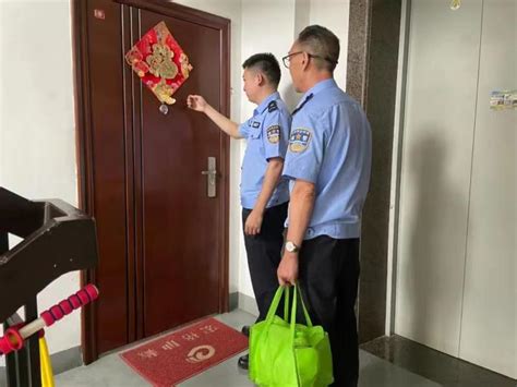 杭州一派出所警察5年接力给独居老人上门送餐_凤凰网