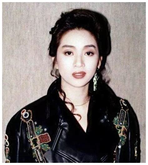 老照片：梅艳芳1994年专辑《是这样的》写真 - 派谷老照片修复翻新上色