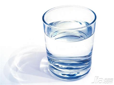 自来水的氯气有毒？到底应该喝什么水？
