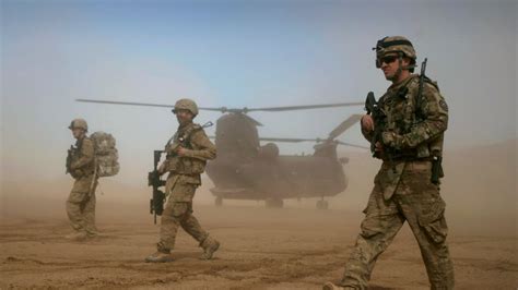美国撤离，阿富汗往何处去？_新浪新闻