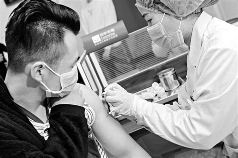 北京企业启动新冠病毒灭活疫苗Ⅰ期临床研究 首针疫苗接种完成 | 北晚新视觉