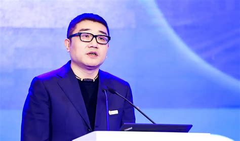 刘强东卸任京东集团CEO，总裁徐雷接棒，负责日常运营管理 - 科技先生