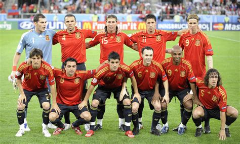 卡西发文纪念08年欧洲杯夺冠：真正的喜悦是给西班牙球迷带来幸福-直播吧zhibo8.cc