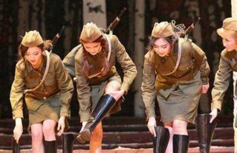 阅兵时，女兵为何都穿“丝袜”？为了好看？真正的作用你猜不到！