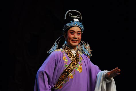 京剧豫剧越剧黄梅戏川剧评剧它们源自哪个地区？