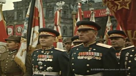 200秒看俄罗斯红场阅兵：各式装备亮相 普京发言并为烈士献花