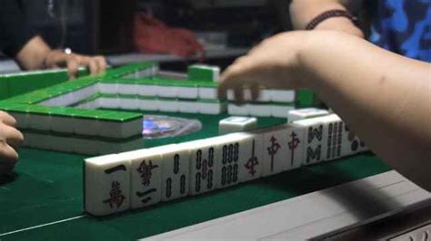 四川人打麻将图片
