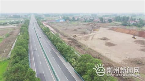 荆州将建成湖北最大高速服务区 预计明年底投入使用