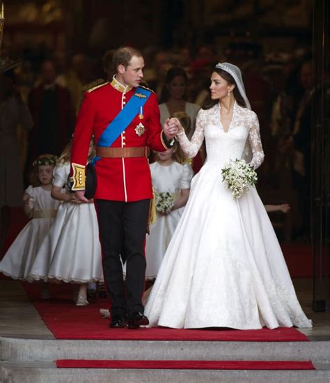英国王妃凯特怀孕后与丈夫回娘家过圣诞节|英国王妃|凯特|怀孕_新浪新闻