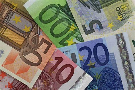250欧元等于多少人民币？2022年换欧元最佳时间是什么时候？_中国微山网