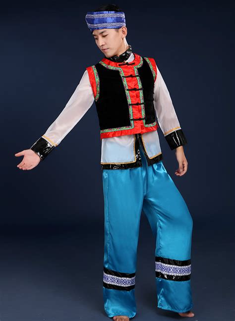 彝族舞蹈民族服饰，男款少数民族服装_民族服装_中国古风图片大全_古风家