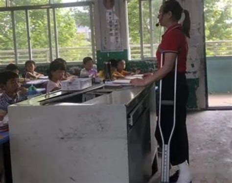 学生故意绊倒退休教师，在教室里脱裤子，真的是“老师没教好”吗 - 知乎